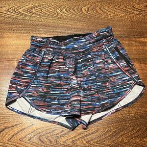 Like New! Lululemon Tracker Lined Short 4”